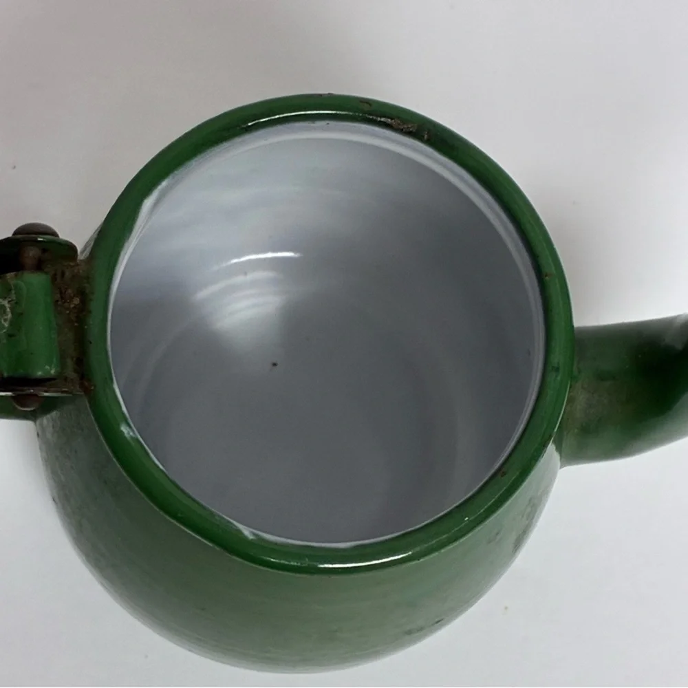 Teapot 4in X 5.5in Green Metal Hinged Vintage